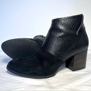 COCLICO Oki Embossed Leather Suede Black Booties 37/US7